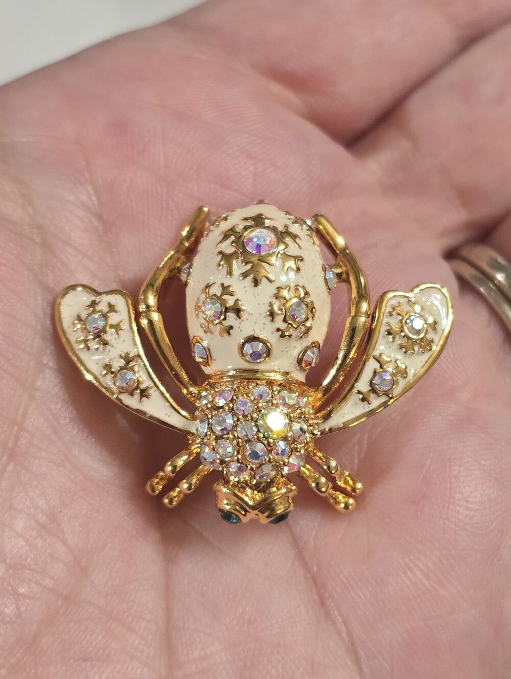 Vintage Joan Rivers Four Seasons Winter Aurora Borealis Crystal Bee Brooch